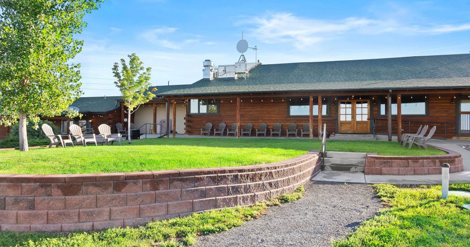 Outside view of the Raleigh House ranch